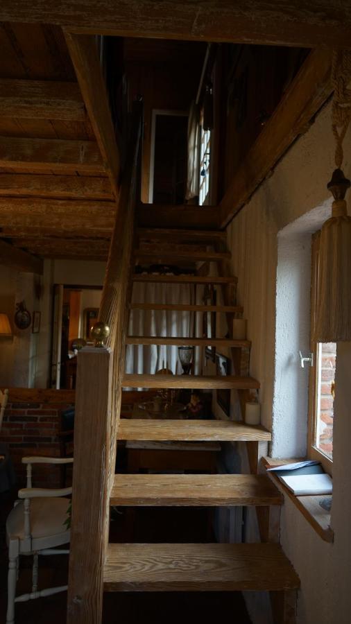 Les Hotes Des Guillemets Laglorieuse Eksteriør billede